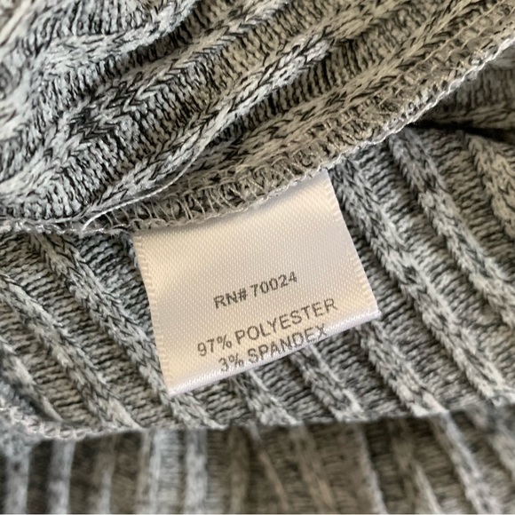 Bobi Ribbed V Neck Long Sleeve Size Small - Picture 7 of 8